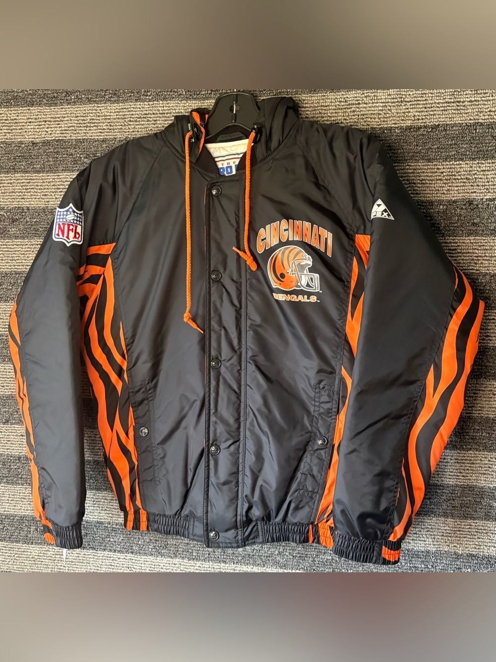 Vintage 90’s Apex One Kids Cincinnati Bengals NFL Football Parka Jacket Youth L